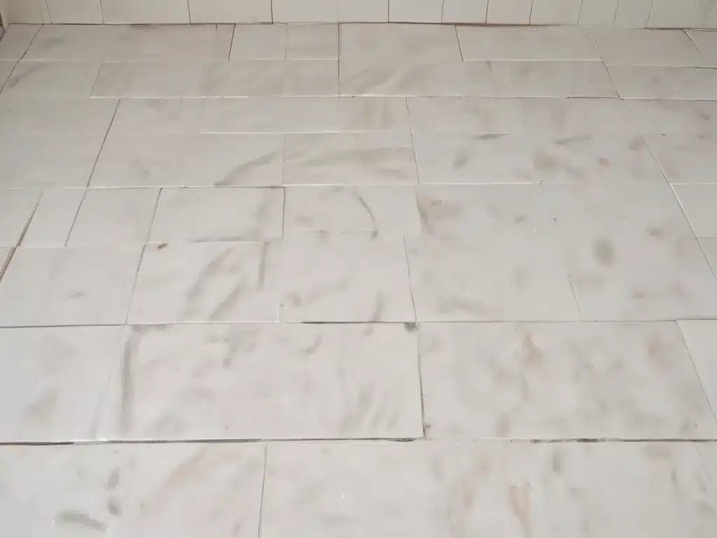 Clean Tile Grout with Baking Soda Paste