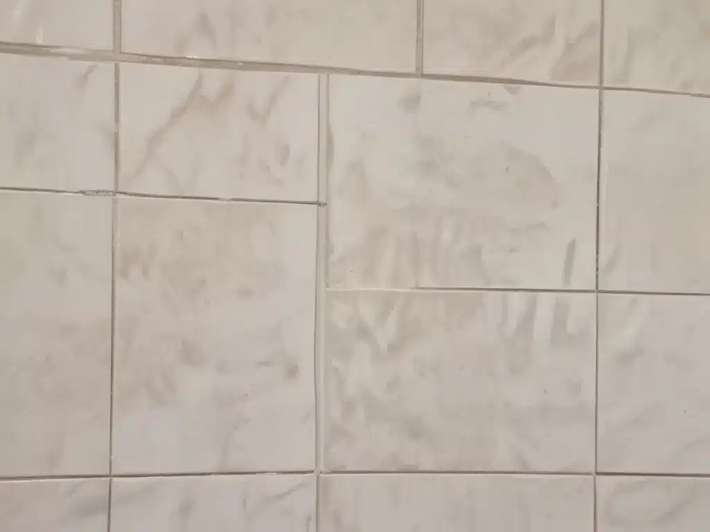 Naturally Brighten Grout and Tile